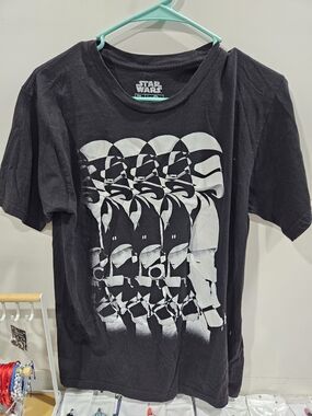 Youth Star Wars Black Tee with White Stormtrooper Size 2XL casual Basic